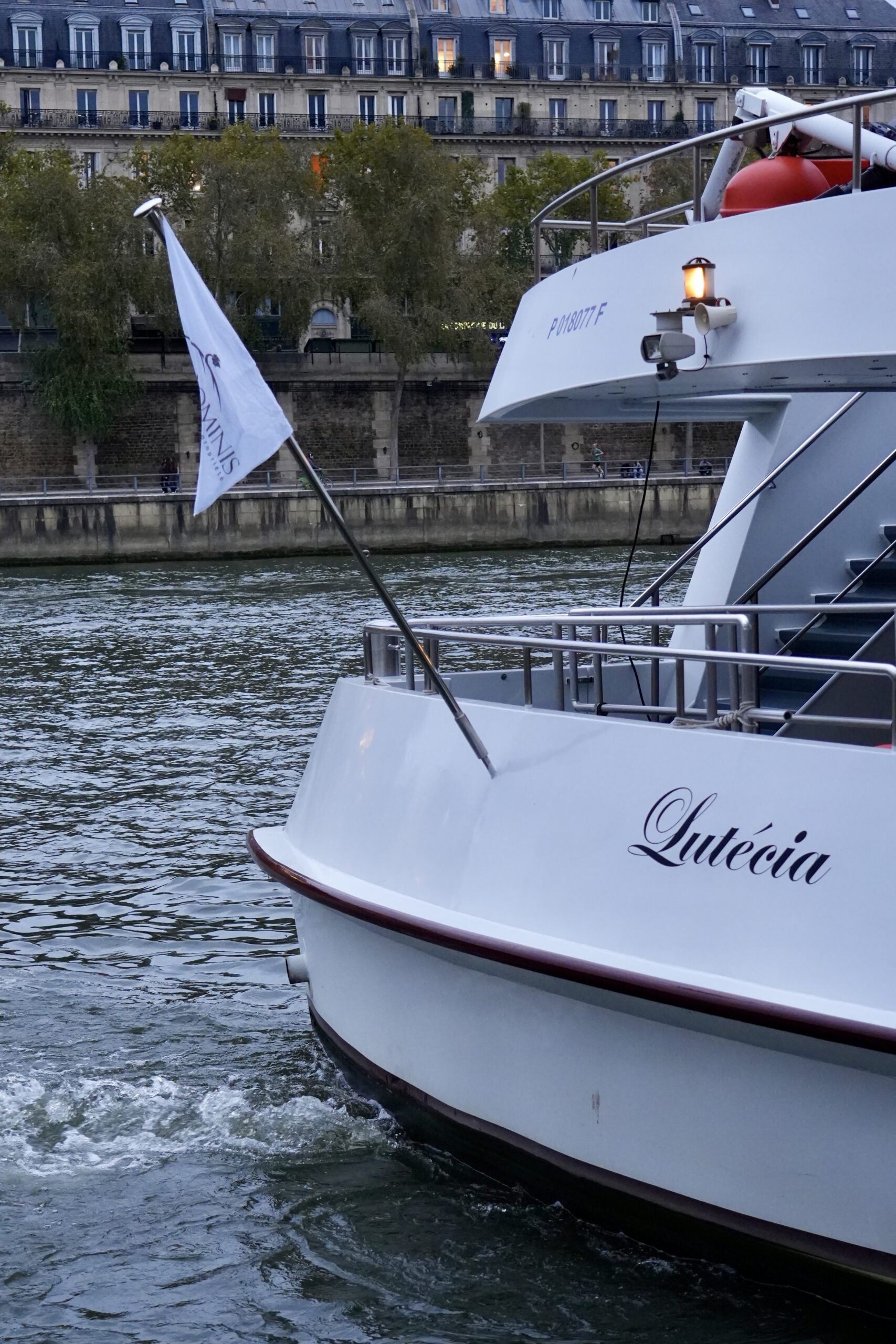 Croisière parisienne sur la seine terra hominis